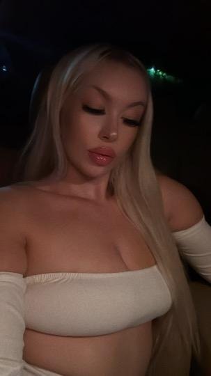 23 year old Blonde Escort in Sherman Oaks CA #q5FHMy69